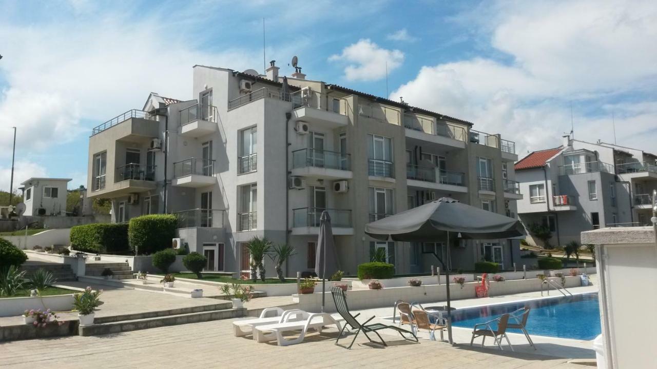 Menada Apolon Apartments Sozopol Extérieur photo