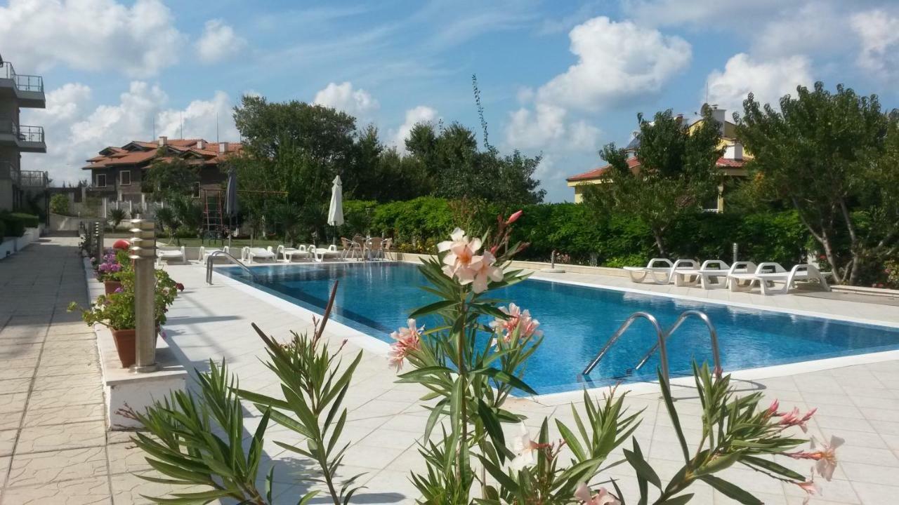 Menada Apolon Apartments Sozopol Extérieur photo
